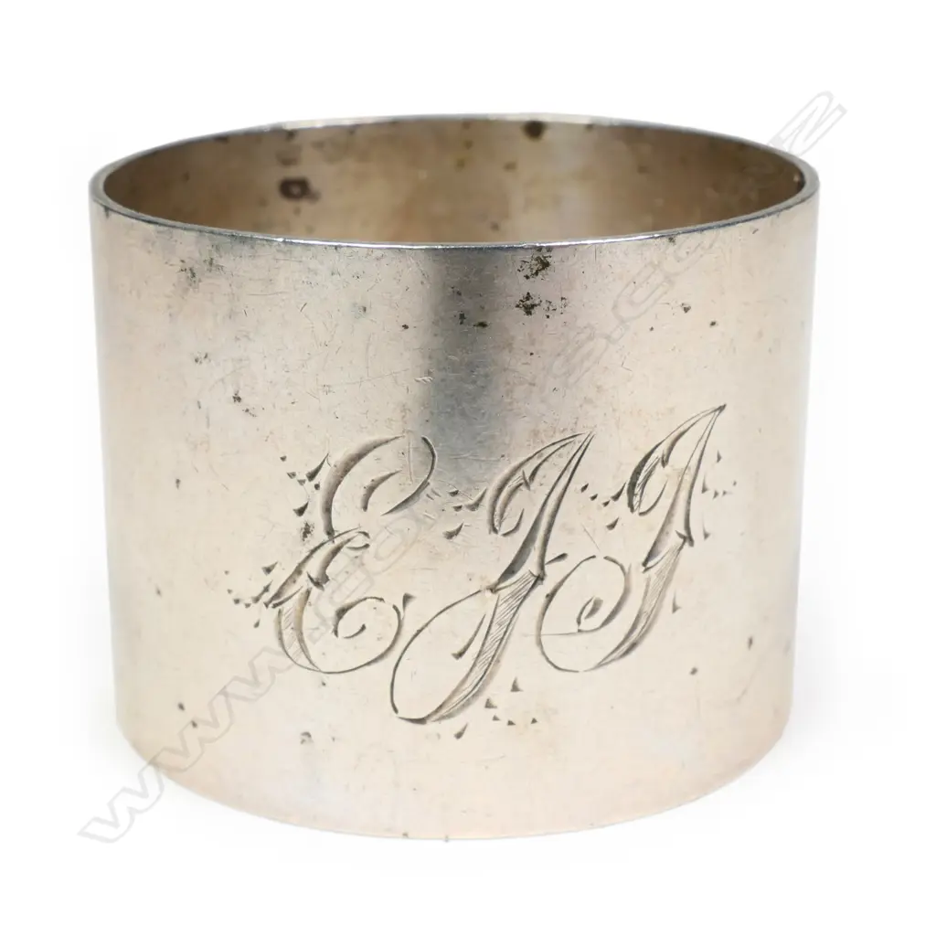 W. Nettleship (Whanganui) silver napkin ring, Image 1++